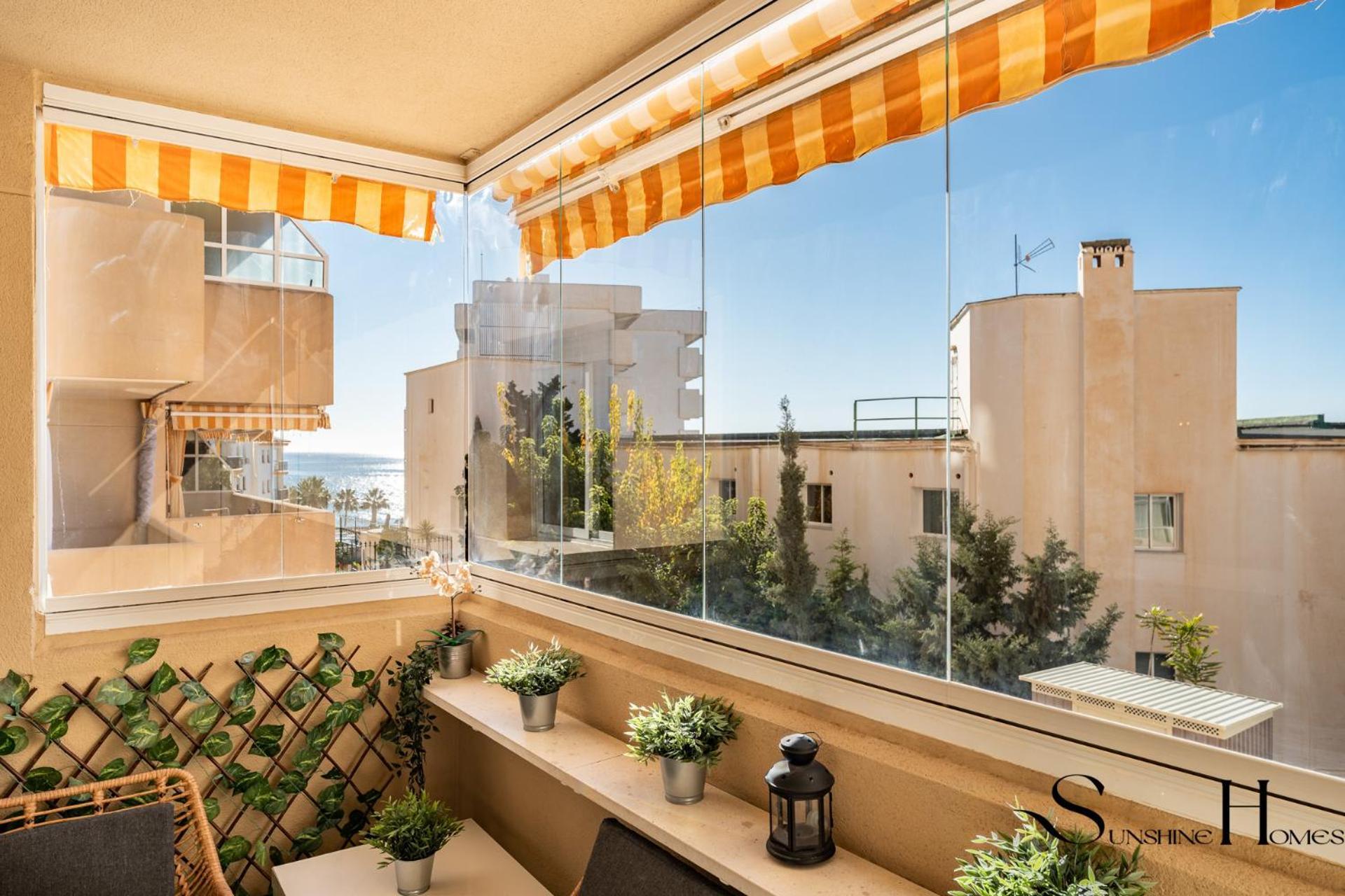 Coastal 2br Apartment, Parking, Pool Apartment Benalmadena