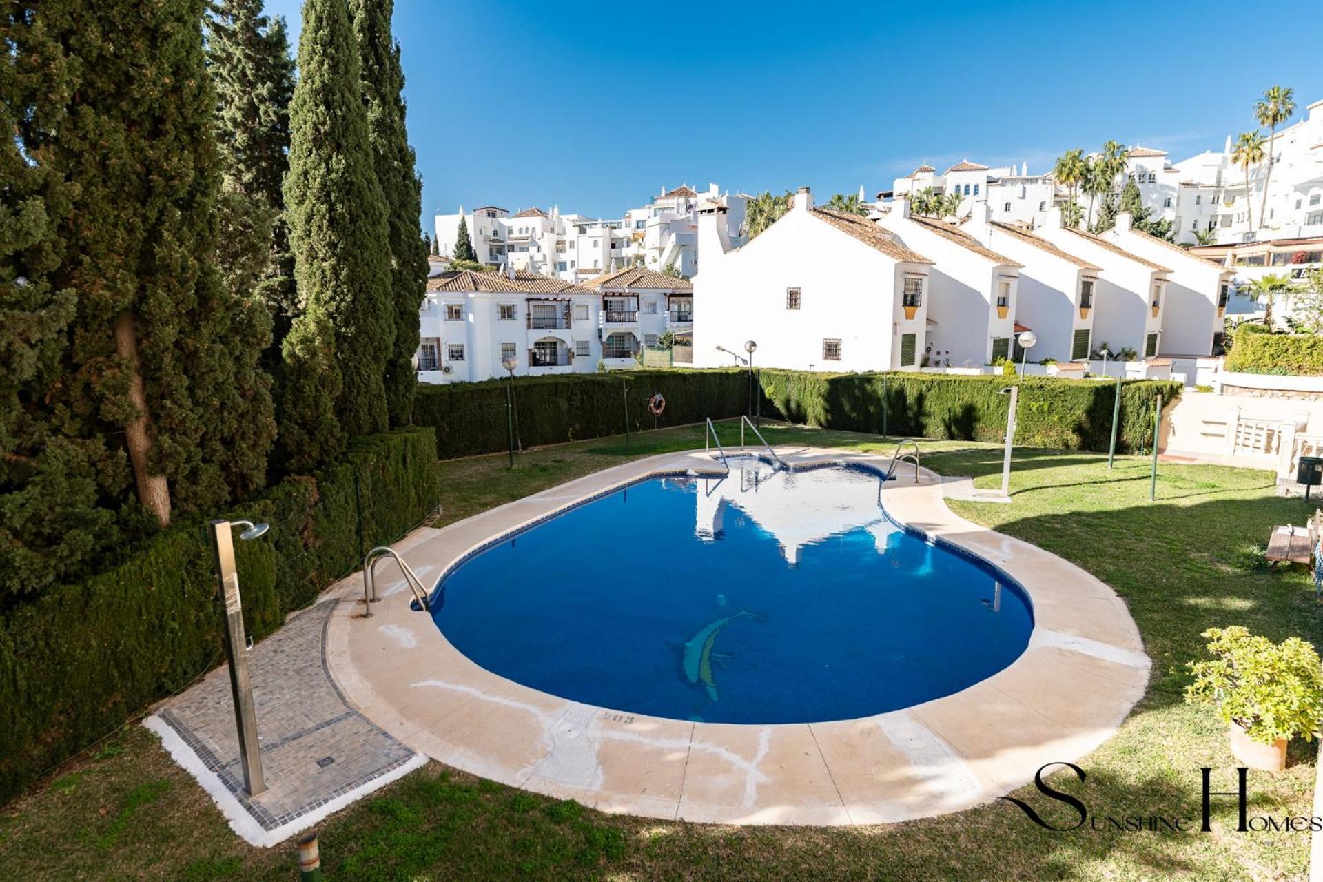 Apartment Coastal 2br Apartment, Parking, Pool