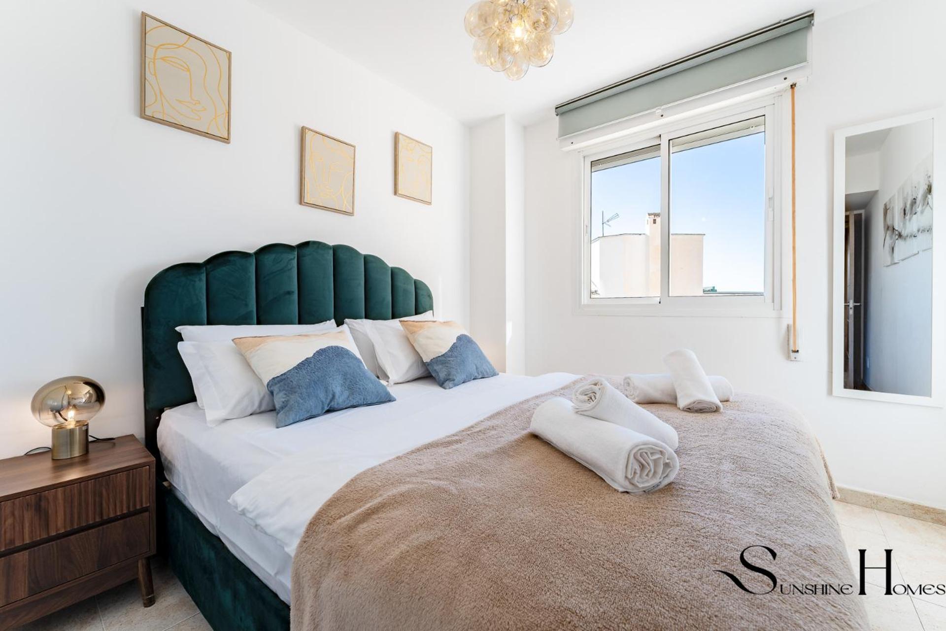 Apartment Coastal 2br Apartment, Parking, Pool Benalmadena